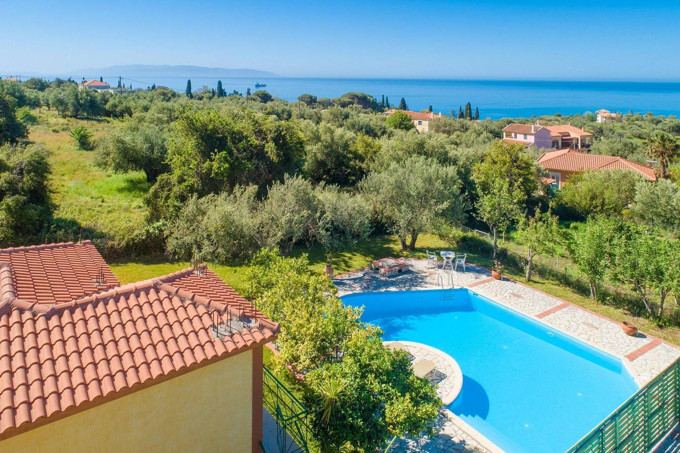 Villa Russa Dionisis: Large Private Pool, Walk to Beach, Sea Views, Wifi, Car Not Required - 2017 in Kefalonia