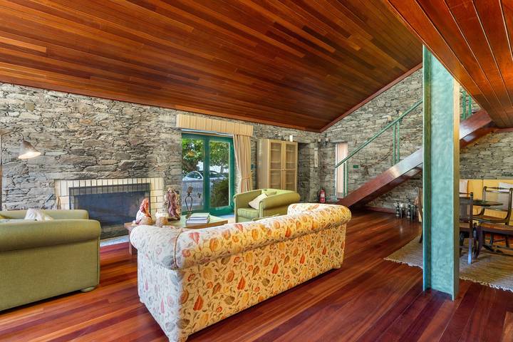 Maison de campagne 'Quinta Pé Franco' avec vue sur la montagne, Wi-Fi et climatisation in Louredo e Fornelos, Alto Douro Vinhateiro