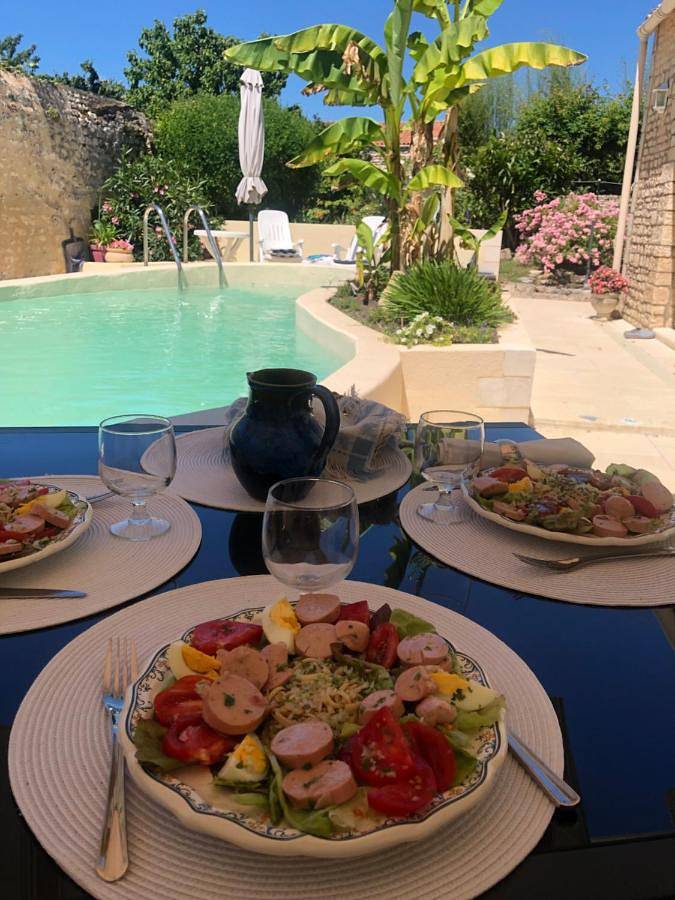 Location de vacances pour 6 personnes, avec jardin et piscine à Nieulle-sur-Seudre - 3