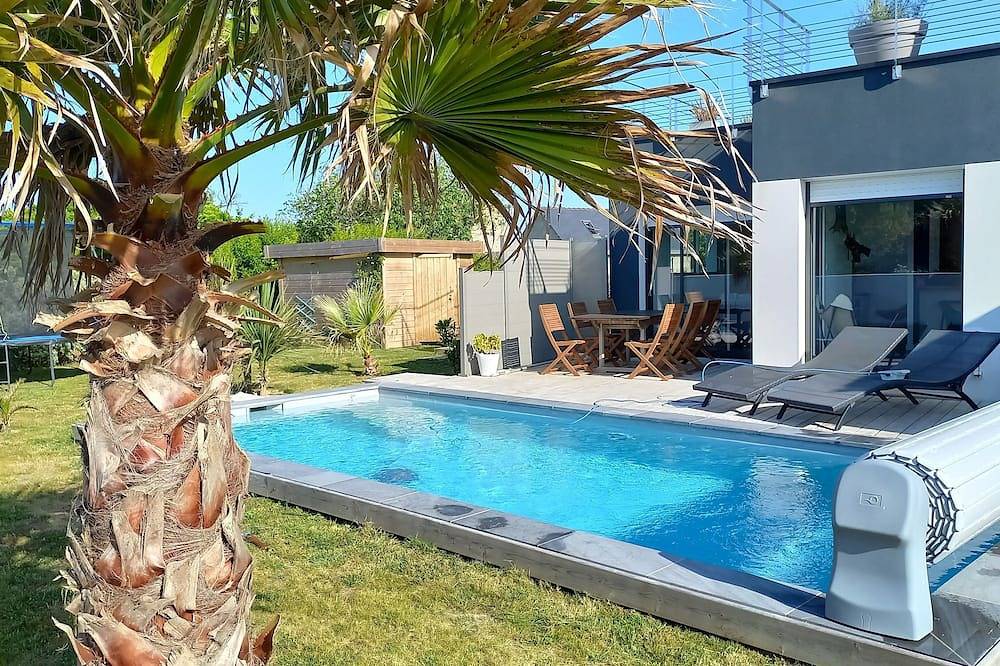 4 * vacation home between La Torche and Pors Carn with swimming pool. in Penmarc'h, Côte de Cornouaille