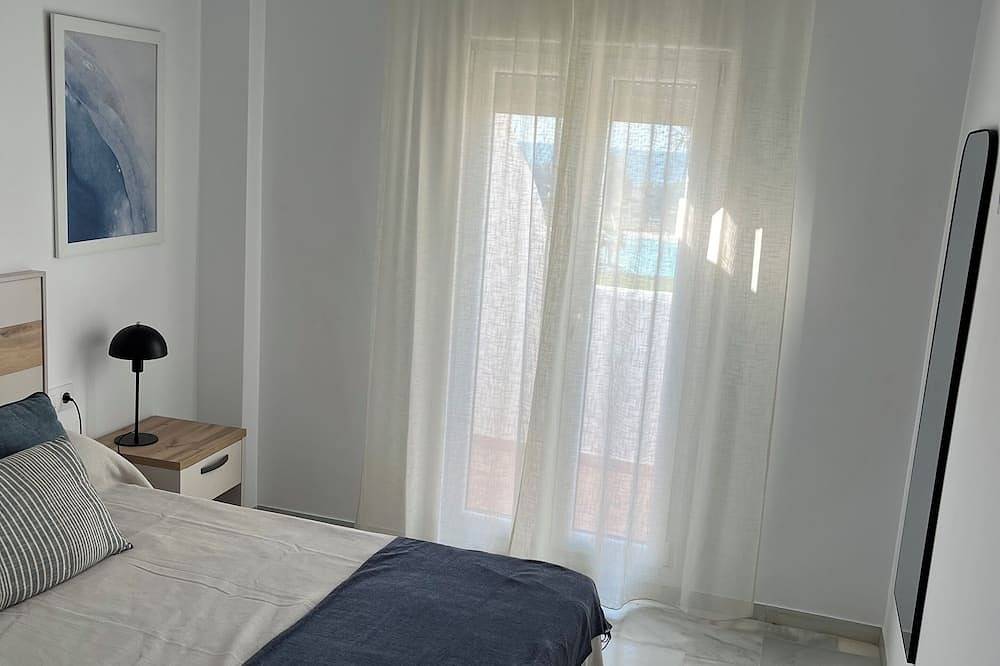 Apartamento entero, Apartamento Marea en primera línea de playa en La Barrosa con vistas al mar in La Barrosa, Chiclana de la Frontera