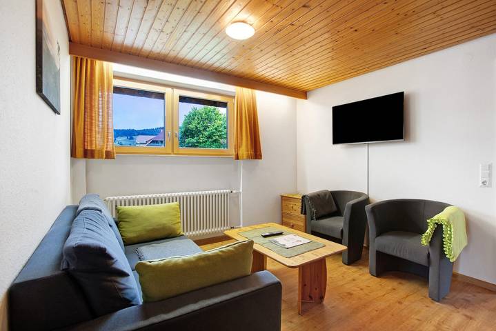 Ferienwohnung für 5 Personen, mit Balkon und Garten in Suedlicher Schwarzwald - 2