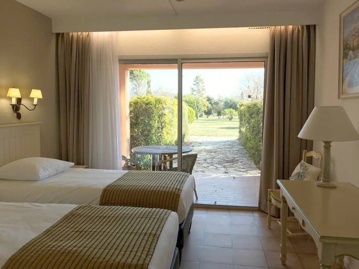 Hôtel pour 4 personnes, avec jardin et piscine ainsi que terrasse et vue, animaux acceptés à Rasteau - 3