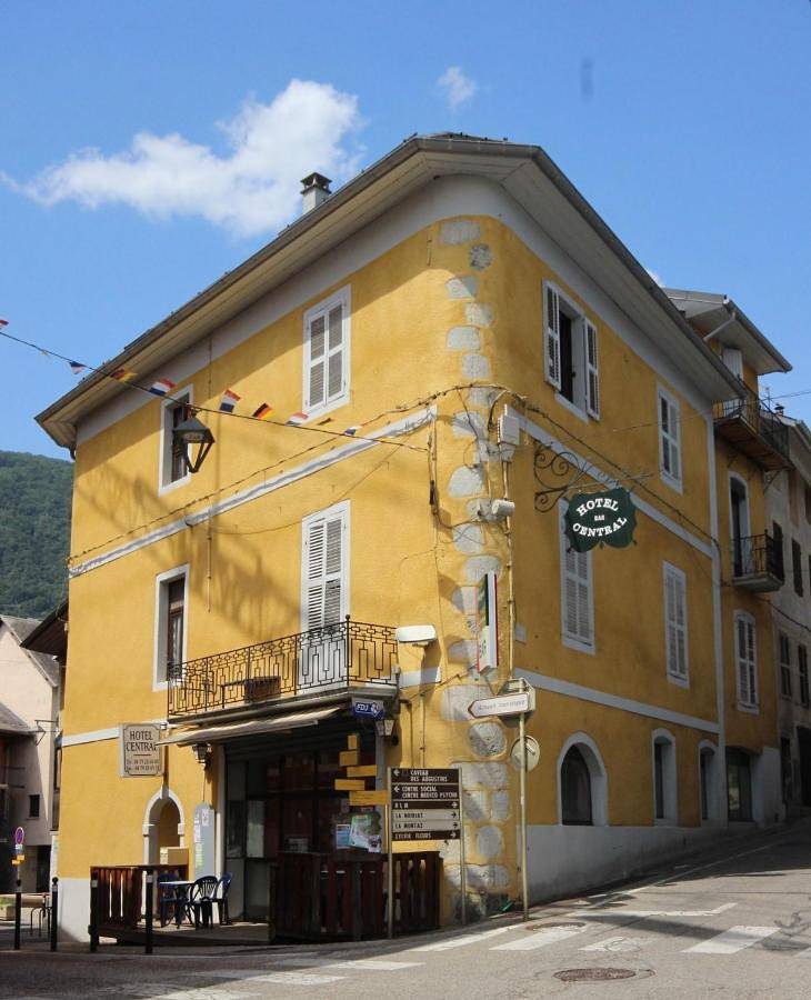 Standard Double Room in Saint-Pierre-d'Albigny, Région de Chambéry