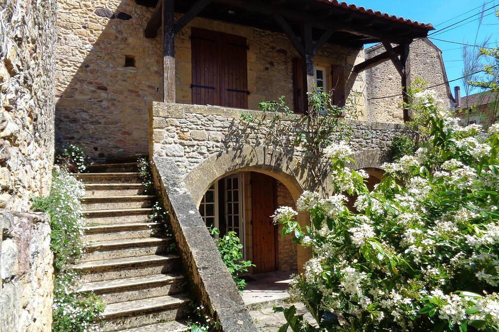 Schöne Zeit Haus aus dem 18. Jh Fans von alten Steinen und Geschichte in Siorac-en-Périgord, Périgord Noir