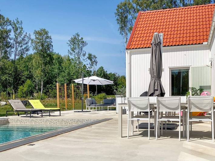 Hus för 12 Personer, med Trädgård och Pool på Gotland