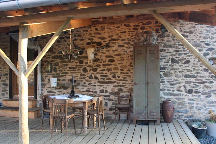 Gîte pour 6 personnes, avec piscine - 1