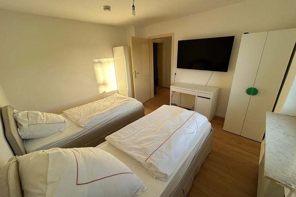 Ganze Wohnung, For workers in Kötz/Günzburg: 4 beds | A8 | Garage in Kötz, Bayerisch Schwaben