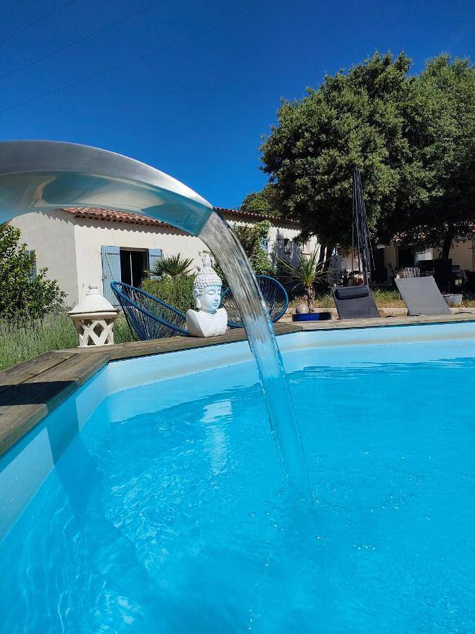 Chambre d’hôte pour 2 personnes, avec piscine et jardin