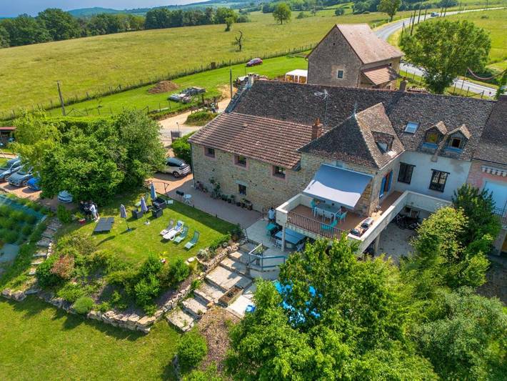 Maison d’hôte pour 2 personnes, avec Terrasse et Jardin ainsi que Piscine et Vue dans Brienne