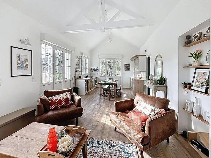 Location de vacances pour 4 personnes, avec jardin ainsi que terrasse et vue dans Parc Ange Michel