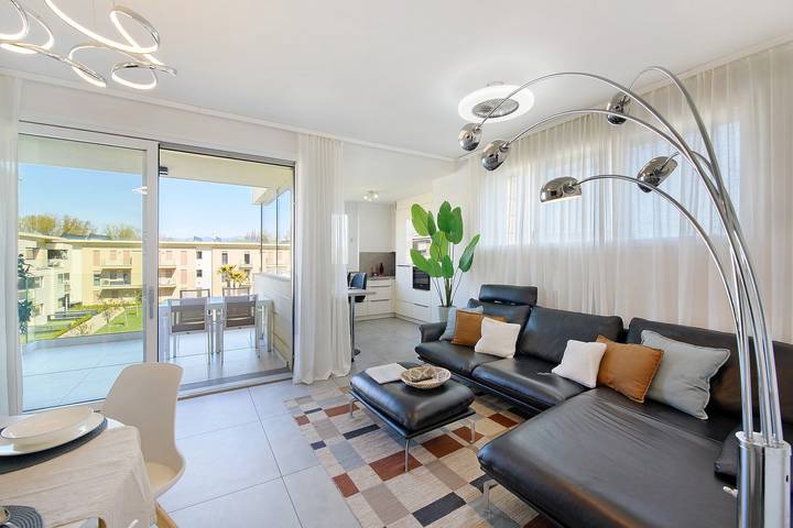 Appartamento vacanze per 4 persone, con balcone e piscina per bambini nonché vista lago, con animali domestici - 1
