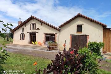 Location de vacances pour 4 personnes, avec jardin à Saint-Lon-les-Mines