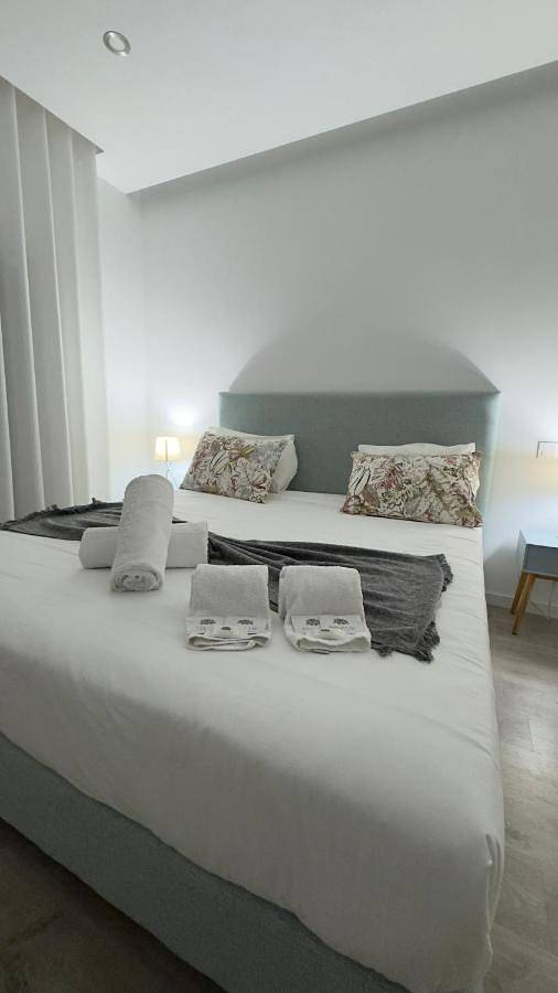 Gîte pour 2 personnes, avec vue ainsi que terrasse et jardin, animaux acceptés à Vila de Rei - 4