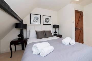 Glamping for 7 People in Sonning Common, Oxfordshire, Photo 1