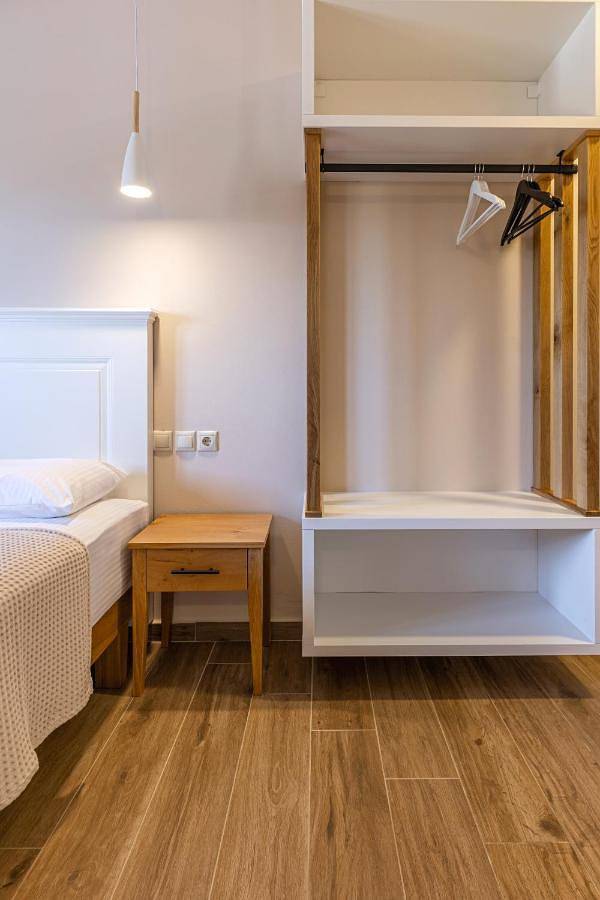 Hôtel pour 2 personnes, avec jardin dans Lendas - 3