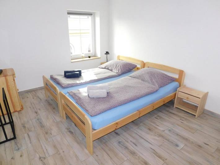 Apartament wakacyjny dla 8 osób w Leśna