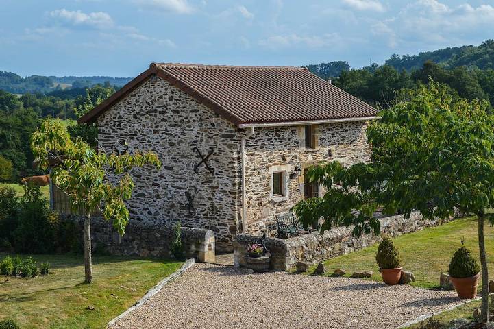 Gîte pour 2 personnes, avec terrasse et jardin à Saint-Martin-de-Fressengeas
