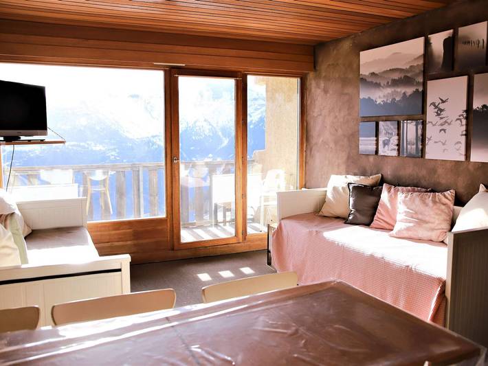 Gîte pour 4 personnes, avec terrasse dans Office De Tourisme D Auris En Oisans - 3