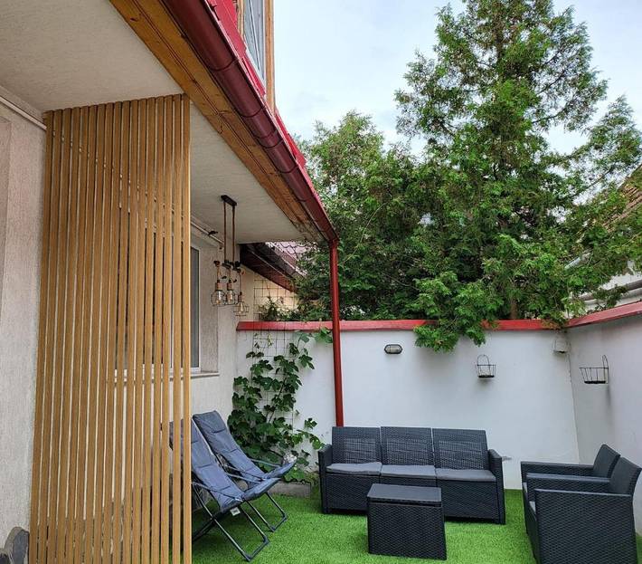 Gîte pour 8 personnes, avec Terrasse et Jardin
