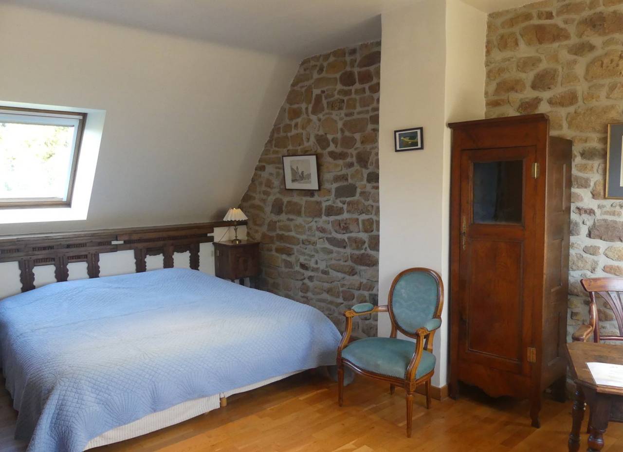 Les Chaumières de Kerimel - Chambre Merlin l'Enchanteur in Ploemel, Côte des Mégalithes