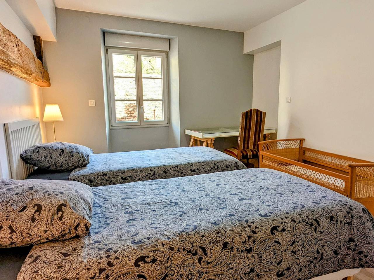 Gîte rénové à Bèze, 2 chambres, wifi, proche Dijon in Bèze (homonymie), Région de Dijon
