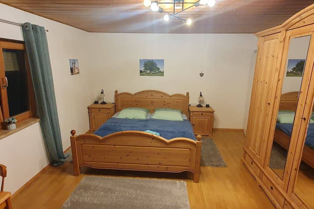 Ganze Wohnung, Ferienwohnung Alztal (mit Wallbox) in Altenmarkt an der Alz, Landkreis Traunstein