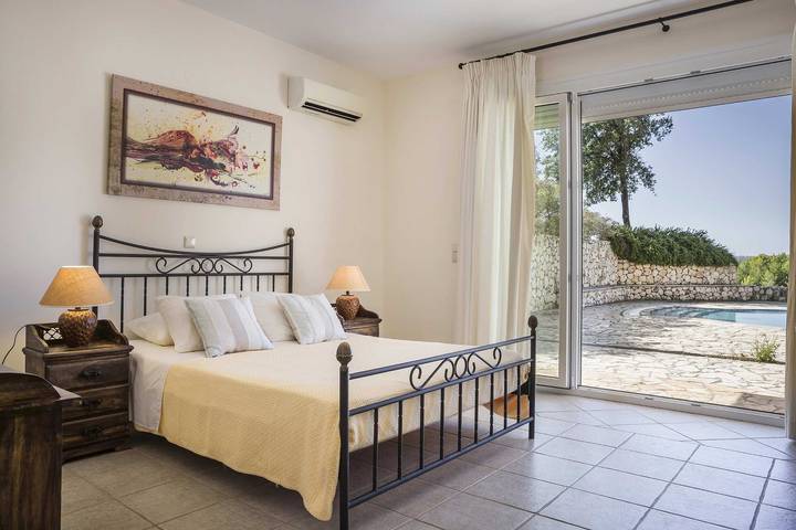 Ferienhaus für 8 Personen, mit Meerblick und Pool sowie Garten und Terrasse in Griechenland - 4