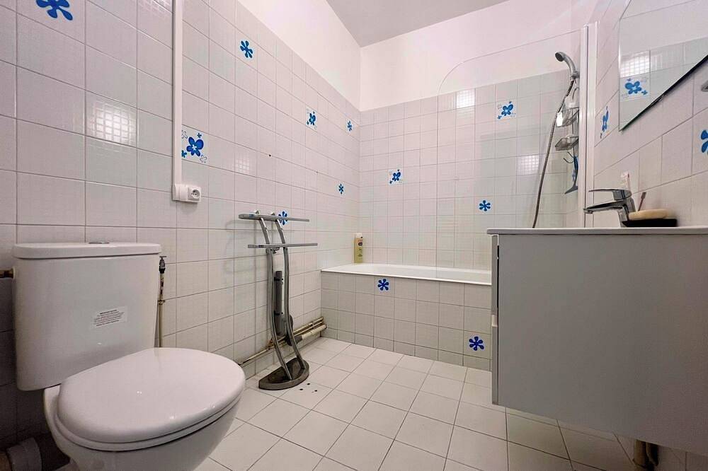 Entire apartment, Downtown studio apartment in Saint-Girons, Parc naturel régional des Pyrénées ariégeoises