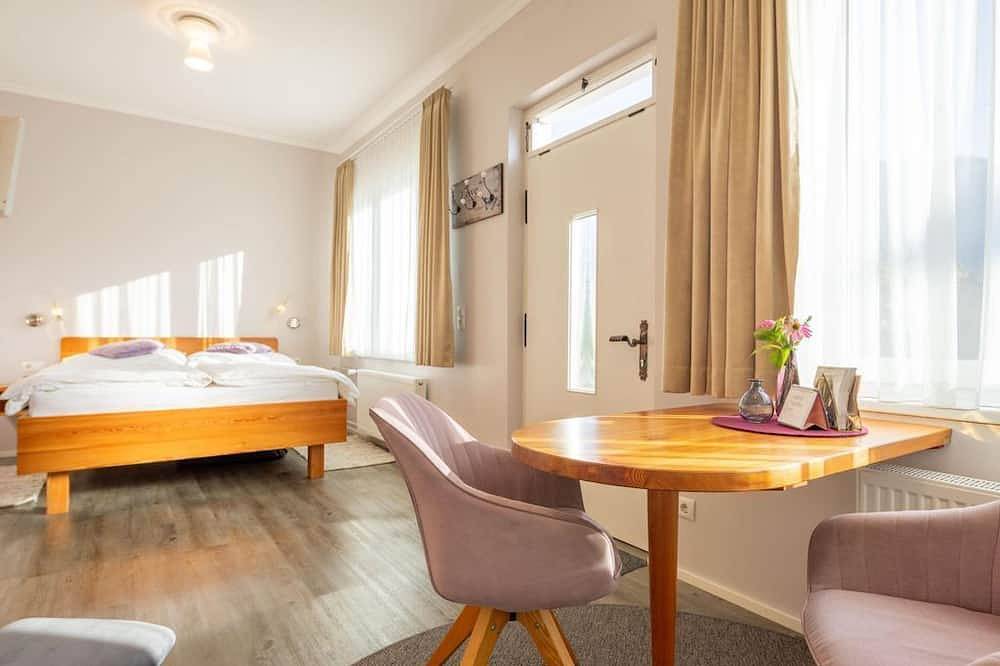 Ganze Wohnung, Romantik Suite - Haus Christina in Bürs, Rätikon Gebirgsgruppe