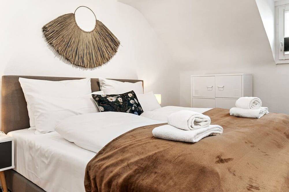 Ganze Wohnung, 65qm Design-maisonette-wohnung bis 7 Personen in Krefeld, Niederrhein