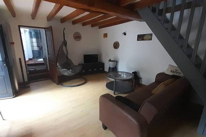 Gîte pour 2 personnes, avec terrasse à Pourrain