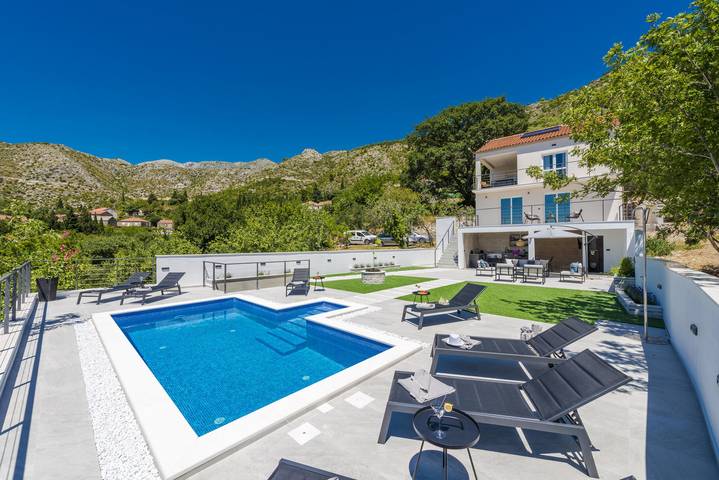 Villa pour 8 personnes, avec Balcon à Srebreno