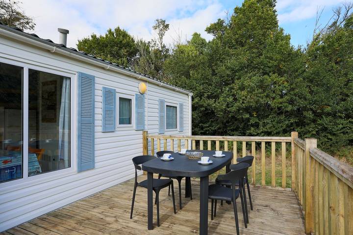 Mobile Home 'Loft' avec terrasse privée et jardin privé in Plouha, Côte de Goëlo