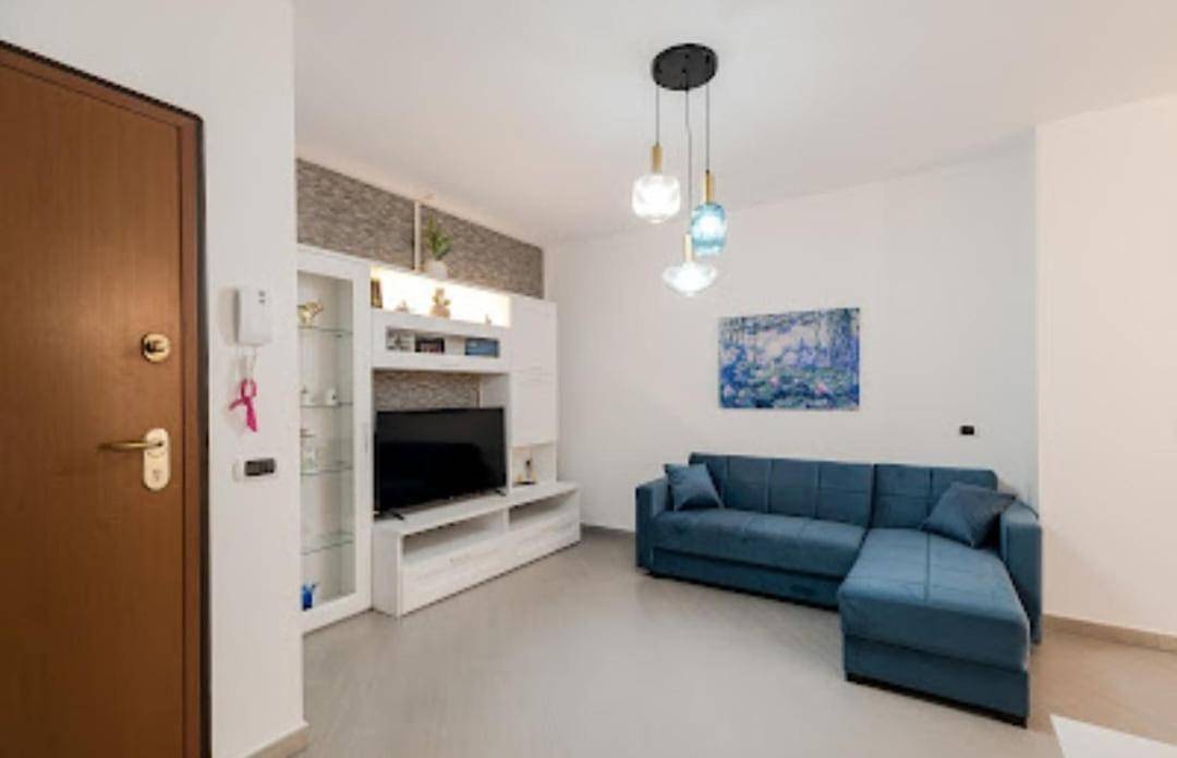 Appartement entier, Capaci Paradiso del mare, appartamento con 2 camere da letto, balcone, vicino a mare, metro e aeroporto Palermo in Capaci, Province de Palerme