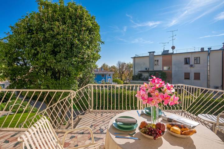 Ferienwohnung für 4 Personen, mit Terrasse in Desenzano del Garda