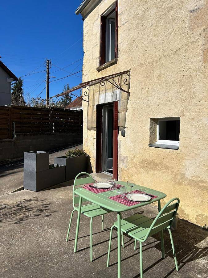 Appartement entier, One-Bedroom Apartment in Nevers, Nièvre