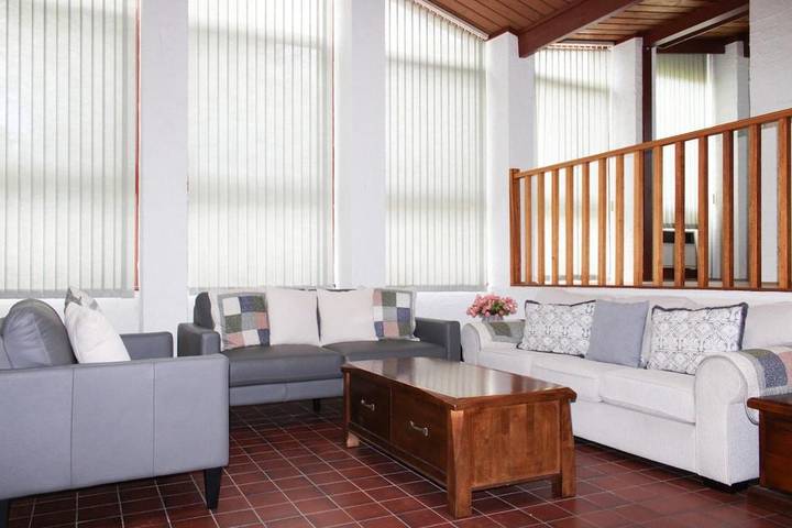 Villa pour 8 personnes, avec balcon dans Victoria