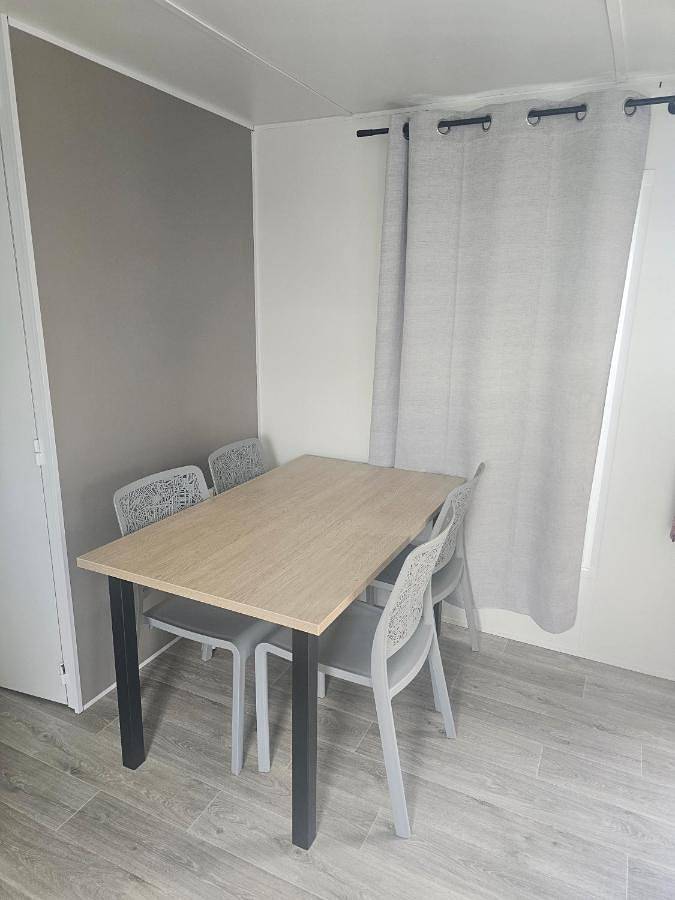 Mobile Home in Narbonne Plage, Narbona