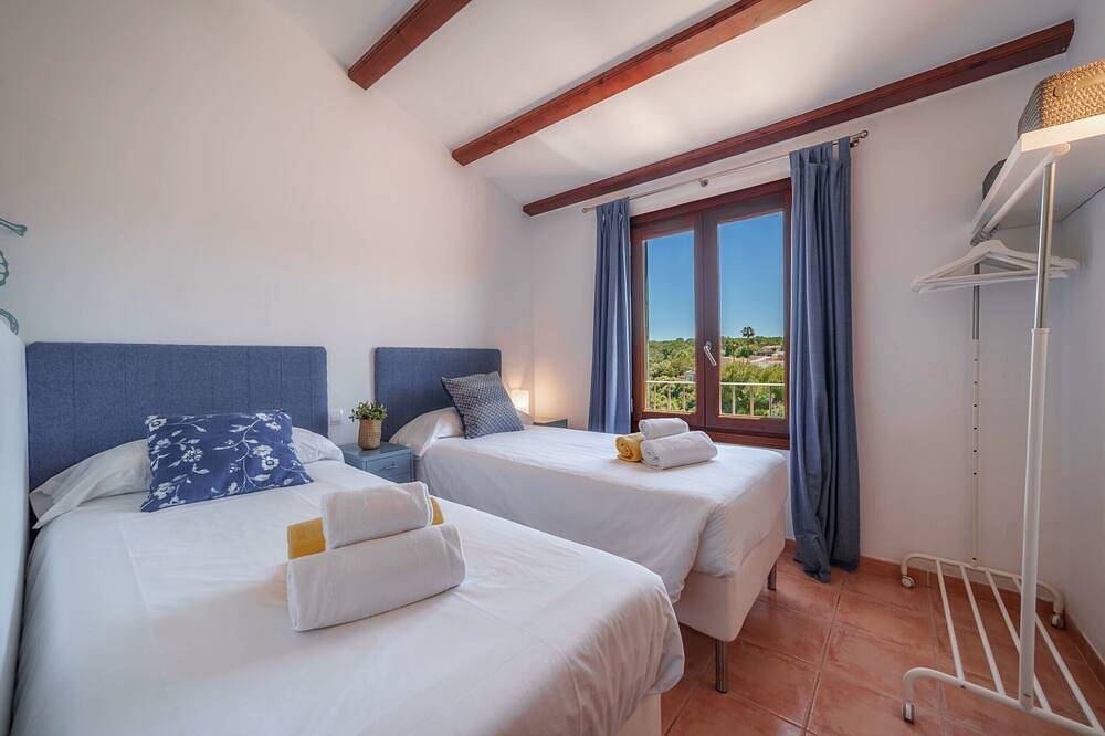 Casa Goldi Haus 350mtr to the beach for 4 people in Cala Romantica, Manacor