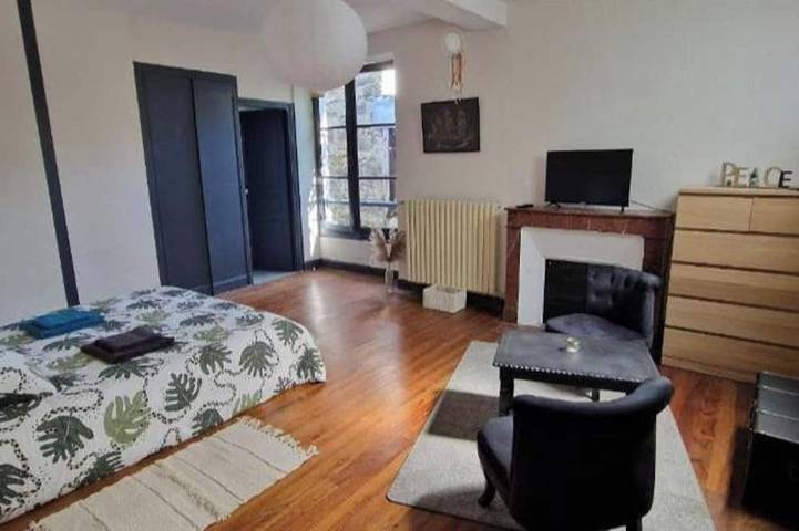 Room in a townhouse - 2 People in Oloron-Sainte-Marie, Béarn