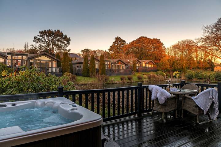 Lodge for 4 people, with hot tub in Devon