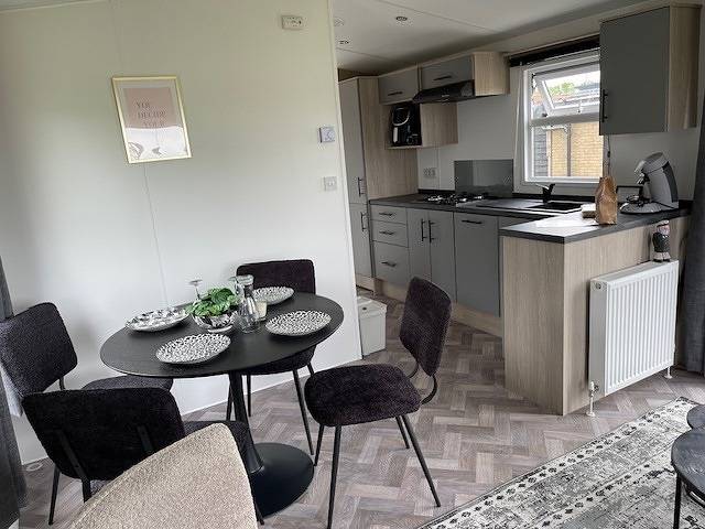 Nr. 90 Neues, ruhiges Ferienhaus  direkt am Wattenmeer, hundefreundlich, komplett eingezäunt in Wieringen, Ijsselmeer