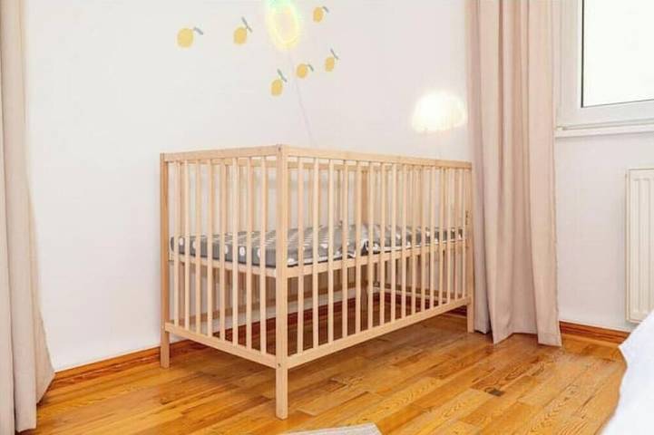 Ganze Wohnung, Ferienwohnung mit Terrasse in Würzburg, Fränkisches Weinland