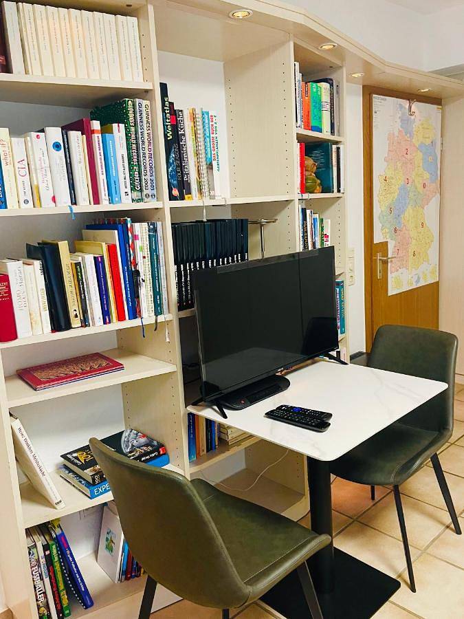 Apartamento entero, Schöne ruhige Wohnung (42qm) in Messenähe! in Düsseldorf, Renania del Norte-Westfalia