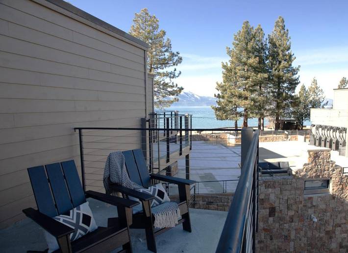 Station pour 2 personnes, avec jardin ainsi que jacuzzi et piscine, animaux acceptés à South Lake Tahoe - 3