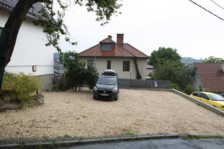 Gîte pour 6 personnes, avec vue et terrasse, adapté aux familles dans Poiana Brasov - Brasov - 2