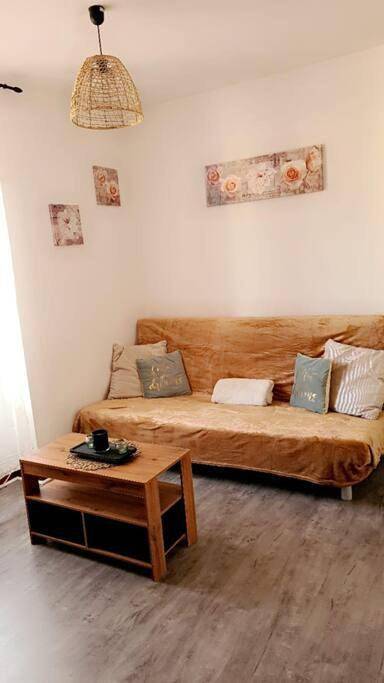 Appartement entier, Le Cosy de L'Horme à 30 min de Lyon parking privé in L'Horme, Parc Naturel Régional du Pilat