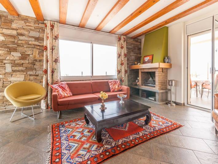 Apartamento entero, Apartamento de vacaciones para 4 personas con jardín in El Mas Fumats, Roses