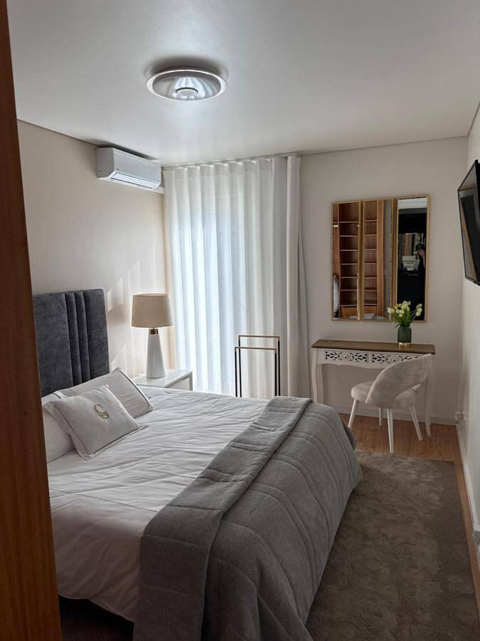 Gîte pour 2 personnes, avec piscine ainsi que jardin et jacuzzi dans Santo Estevão - 4